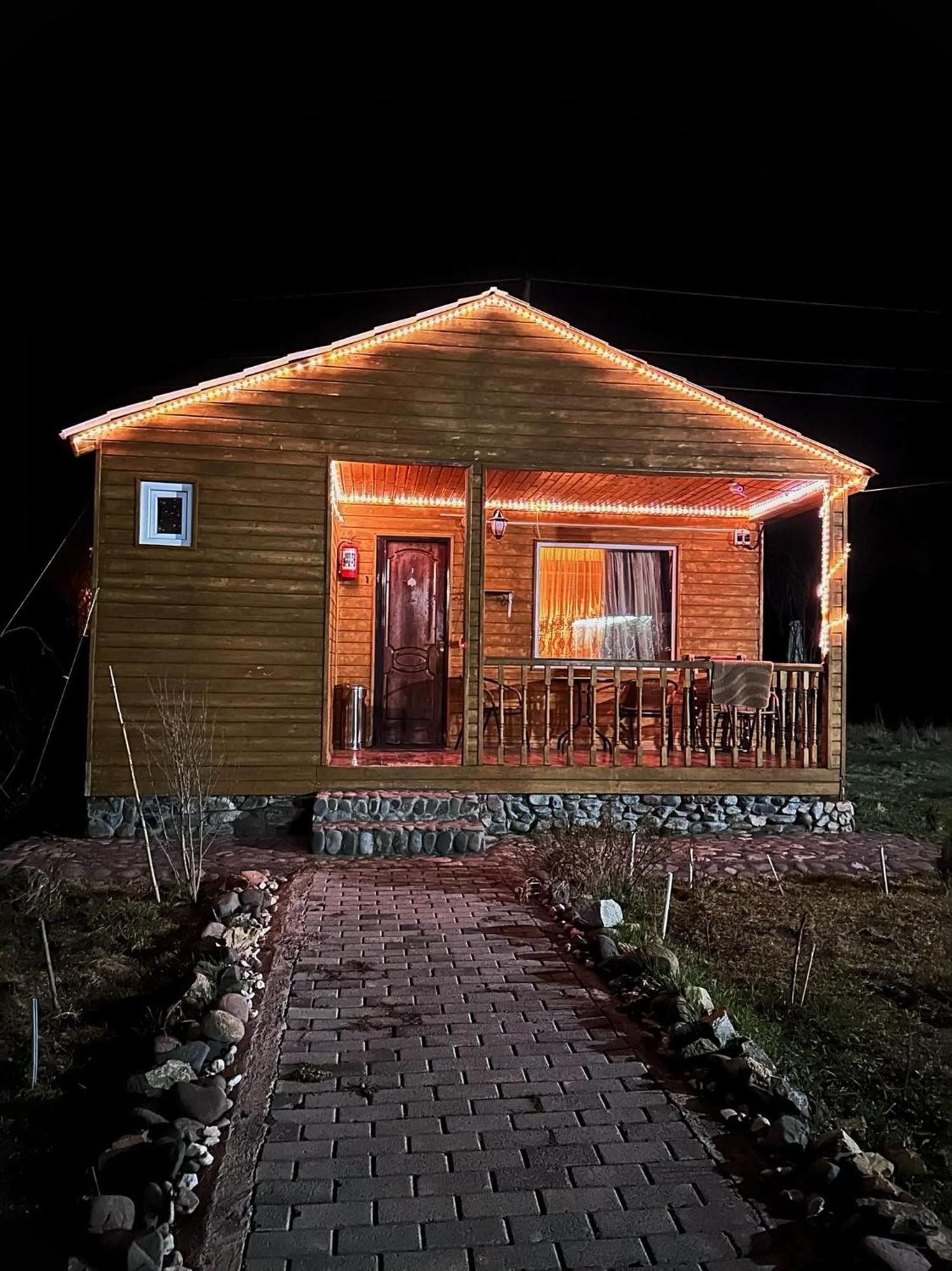 Family Hotel Maia - Cемейная Гостиница Майя Dashbashi ภายนอก รูปภาพ